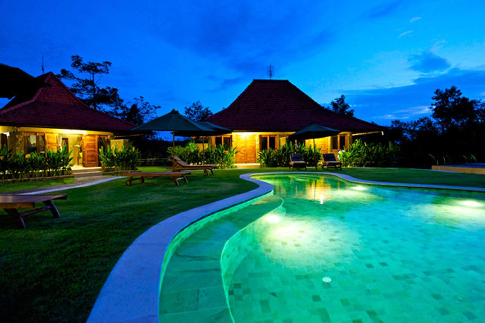 Three Monkeys Villas Pecatu  Bagian luar foto